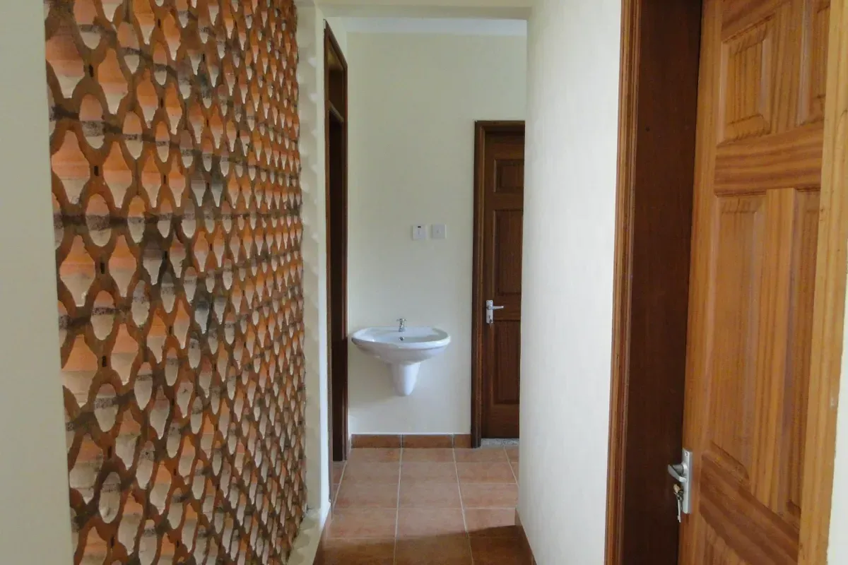 Landscape view of π‘ ELEGANT 4-BEDROOM ENSUITE HOME FOR SALE β LAVINGTON, NAIROBI π°πͺ