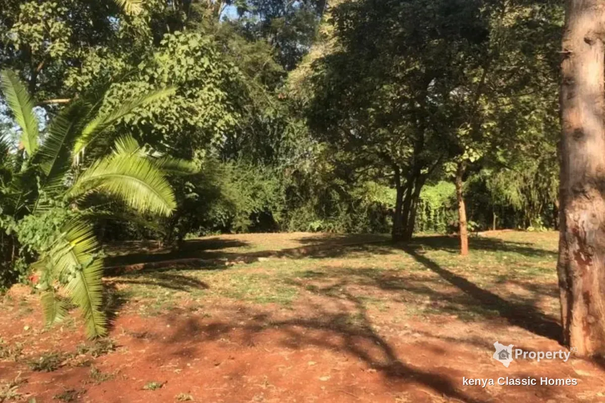 1/4 Acre Plot with 2 Houses for Sale in Kilimani @KES 120M