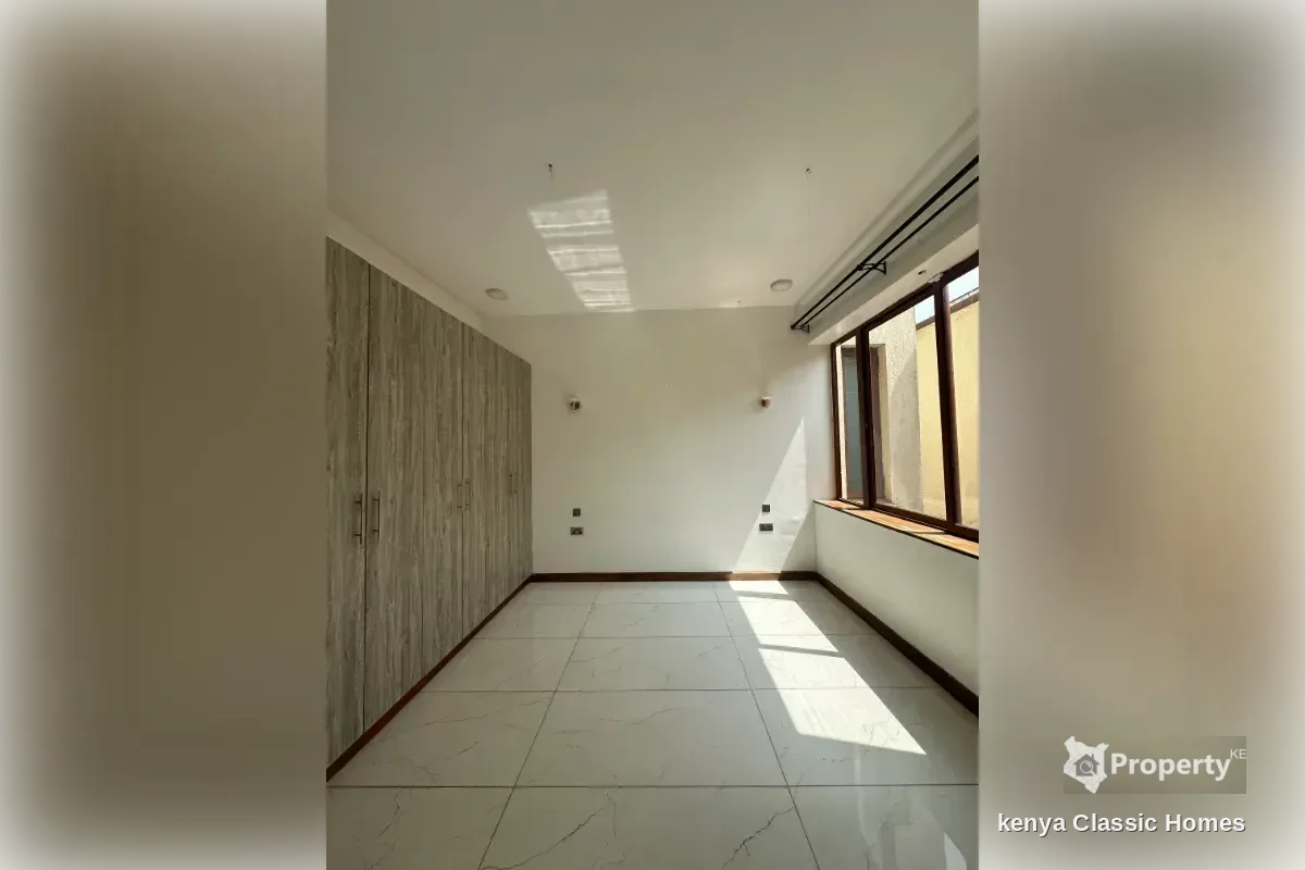 6-Bedroom Executive Townhouse Villa for Rent in Lavington