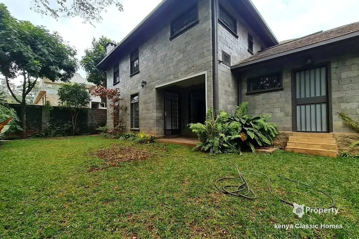 Detail 2 of 4-BEDROOM TOWNHOUSE FOR RENT – LAVINGTON